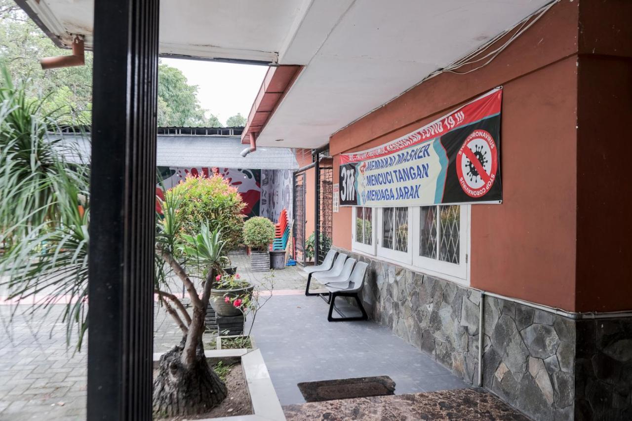 Djaboerigin Mongonsidi Guest House Redpartner Medan Eksteriør bilde